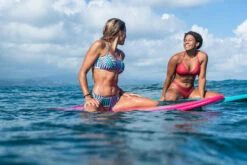 Bikinibroekje LULU Hoog Uitgesneden Tanga Geribd 41 Bikinibroekje LULU Hoog Uitgesneden Tanga Geribd -Zwemuitrusting Winkel bikinibroekje lulu hoog uitgesneden tanga roze geribd 19